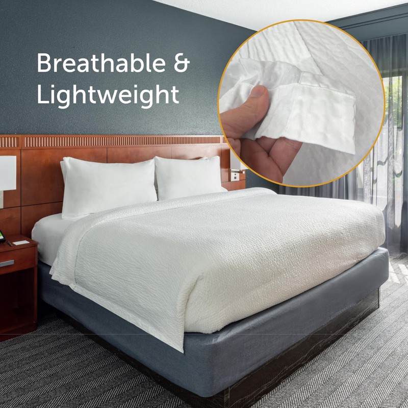 Courtyard by Marriott Coverlet Queen Size | Lightweight & Breathable