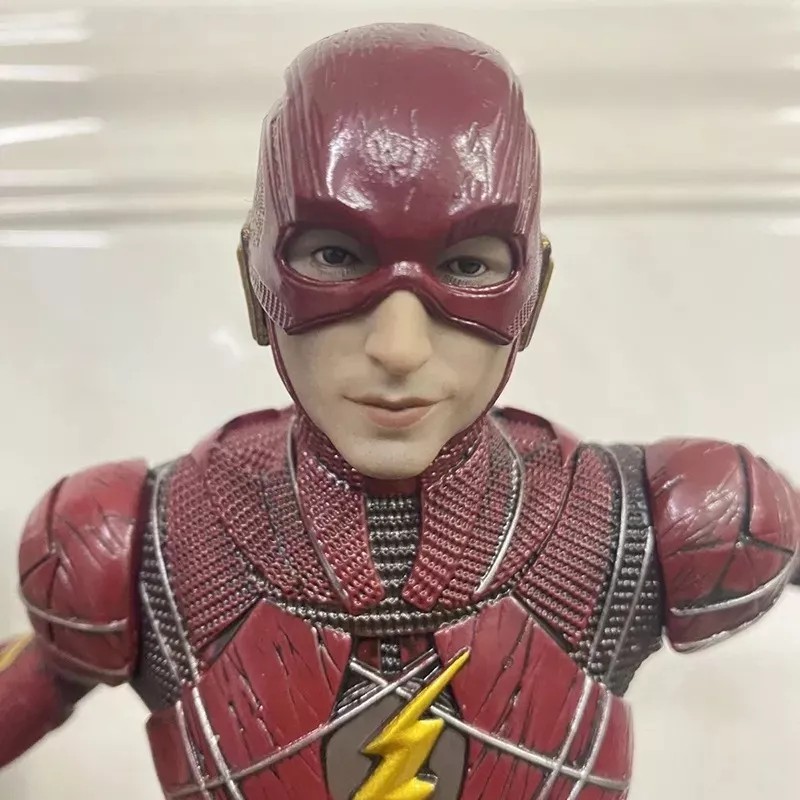 Crazy Toys Figura De Colección Flash De Ezra Miller Estatua