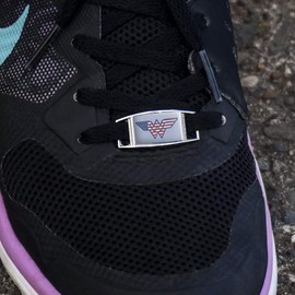 GRAPHICS & MORE Wonder Woman USA American Flag Logo Rectangular Shoe Shoelace Shoe Lace Tag Runner Gym Charm Decoration