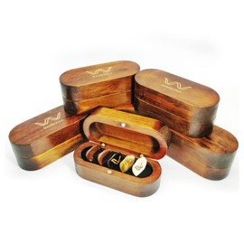 Wambooka Handcrafted guitar pick with anatomical imprint in bone, horn, wood and coconut (Transparent Horn)