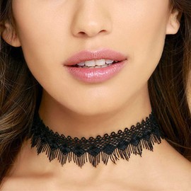 TseenYi Lace Choker Necklace Hollow Tattoo Necklace Choker Short Adjustable Boho Chain Jewelry for Women and Girls (Black)