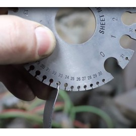 Metal Magery Sheet Metal Skin Wedge Pry Bar Tool Door Panel and Trim Removal Tool (One Pack)