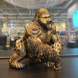 GENUINQ Steampunk Angry Gorilla Statue Fighting King Kong Hand Painted Sculpture Resin Cyborg Sci-fi Collectible Figurine with Cool Gear for Home Table Book Shelf Man Cave Decor Gold