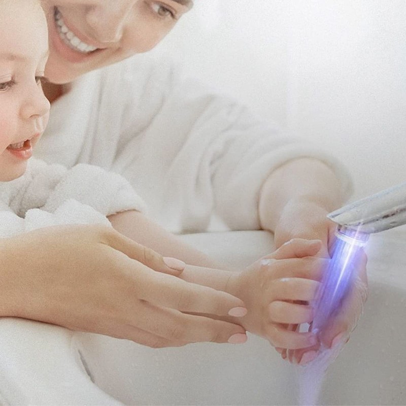 SNOMYRS llave de agua LED con cambio automático de 7