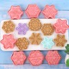 Crethinkaty Snowflake Cookie Cutters Set, 8pcs Plastic Snowflake Cookie Cutter-