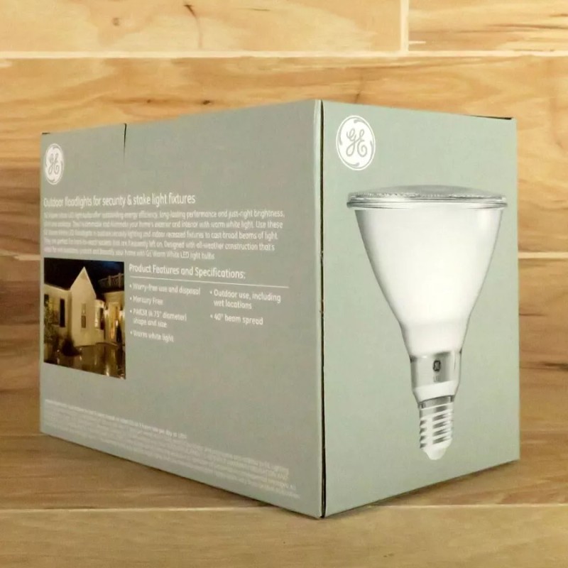 GE Classic 3X Life LED Floodlight Outdoor Wet Rated 90W