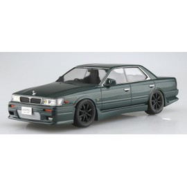 Aoshima 1/24 The Tuned Car Series No. 83 Nissan HC33 Laurel 1991 Aerocastem Plastic Model