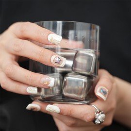 Rose&Rock Hand-Crafted Laser Butterfly Press on Nails, Transparent Elegant Nail Art, White Short Reusable False Nail Kit-10Pcs，Size S