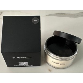 M.A.C MAC Studio Finish Face Powder GOLD