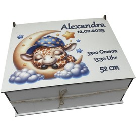 Erinnerungsbox Personalisiert mit namen Baby mit Giraffe auf Mond-Motiv, Geschenk zur Geburt und Taufe Erinnerungskiste Taufgeschenk Mädchen Junge