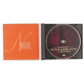Tchaikovsky's Nutcracker Suite With Swan Lake by Tchailkovsky's Nutcracker Suite [['audioCD']]