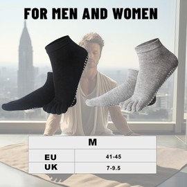 EQLEF Full Toe Socks Yoga Grips Socks for Men, UK Size 7-9.5 Non-slip Yoga Grip Socks Pilates Socks Men Cotton Five Finger Toe Socks Grip Socks for Home Sports Dance Exercise