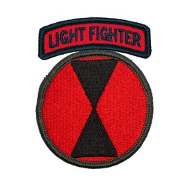 Bayonet Design - 7th Infantry Division Black & Red Shoulder Sleeve Insignia with LIGHTFIGHTER TAB - 7th Division Light - Ft Ord - Light Infantry