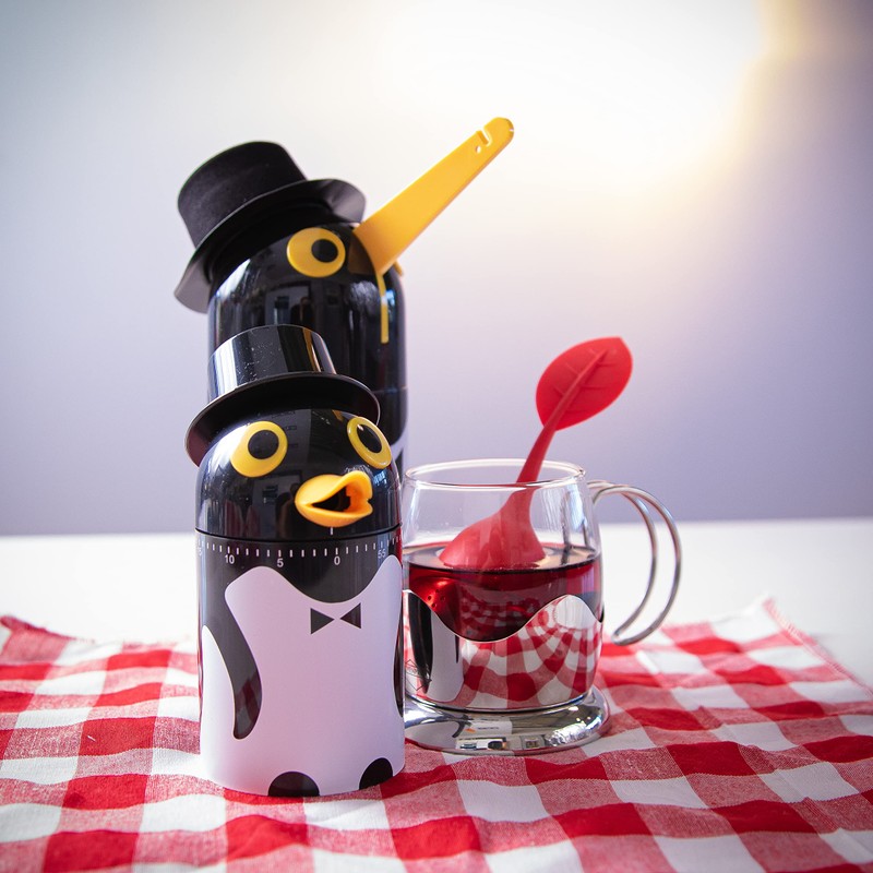 Kãœchen Professional Tea Boy Penguin with PrÃ ¤ Zisions Timer