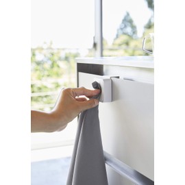 Yamazaki 4136 Sink Door Towel Holder, White, Approx. 2.2 x 1.8 x 2.4 inches (5.5 x 4.5 x 6 cm), Aqua