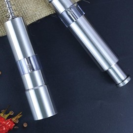 HOLIDYOYO Stainless Steel Manual Pepper Mill Grinder Spring Design for Home Kitchen Use for Spices and Seasoning Utensil Silver