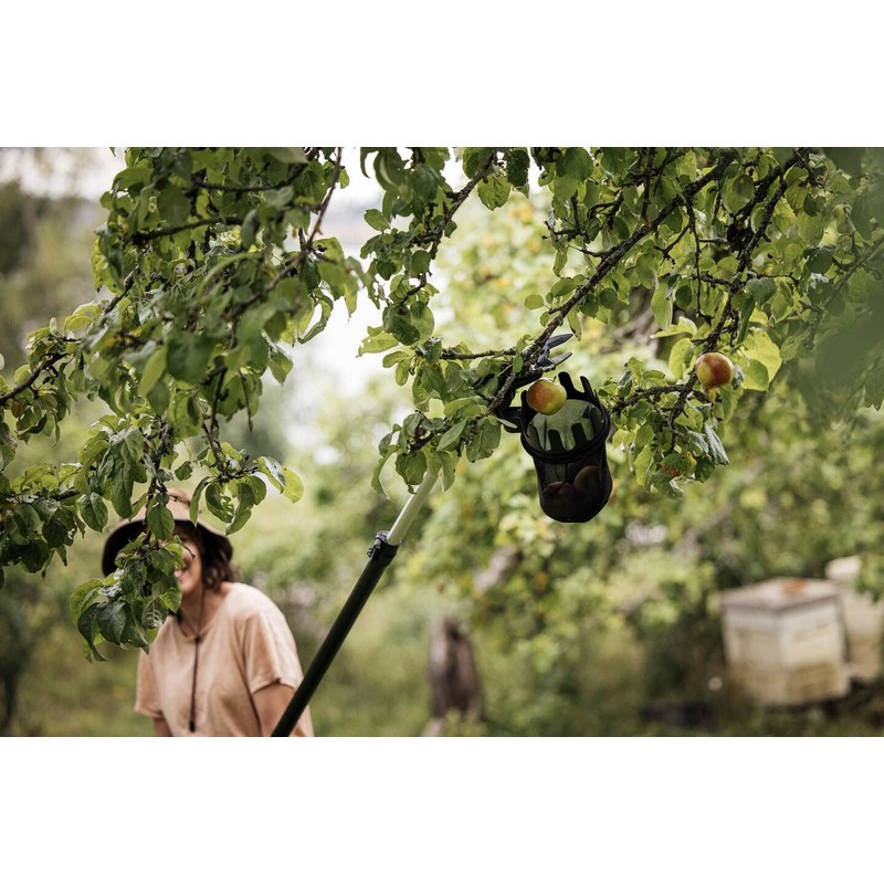 Fiskars Bypass Long-handled tree pruner