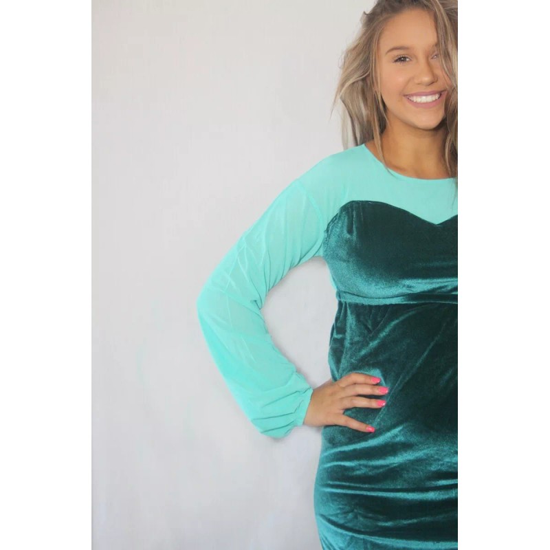 Dreamers sleepwear Dress Or nightgown large Green Velvet Mesh Xxs