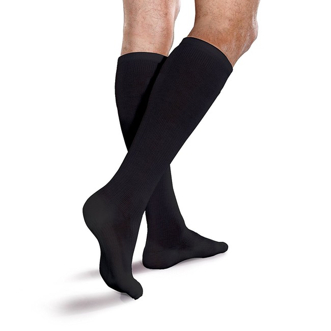 Therafirm Core-Spun Cushioned 20-30mmHg Moderate Graduated Compression Support Knee High Socks (Black, Small)