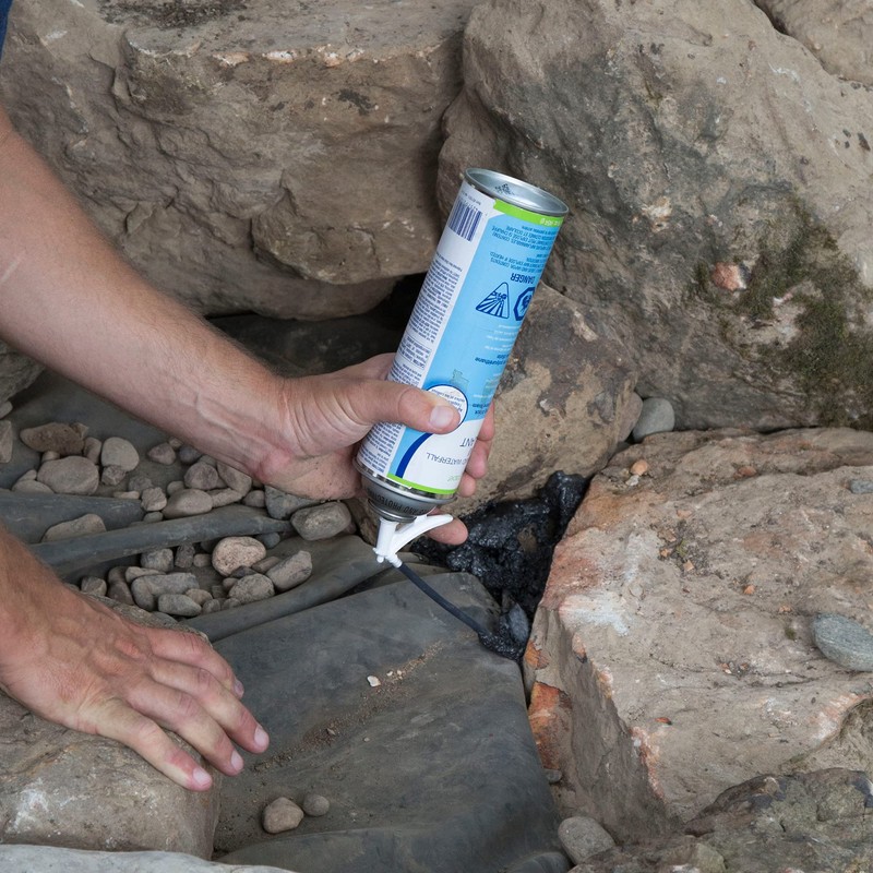 Aquascape Pond & Waterfall Foam Sealant, Black Polyurethane Spray Foam