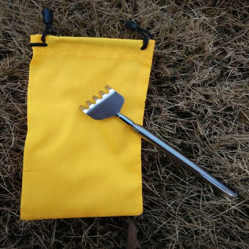 1 x Silver Back Scratcher, Stainless Steel Telescopic Back Scratcher