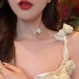 Dainty Gold Butterfly Pearl Necklace for Women,Layered Women Beaded Pearl Chokers Necklaces Chains Butterfly Pendants for Teen Girls Trendy Jewelry (Gold)