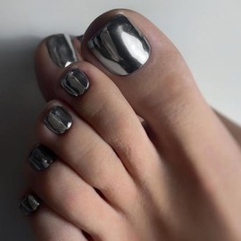 Silver Press on Toenails Short Square Fake Toe Nails Metal Chrome False Toe Nails Press ons Silver Mirror Acrylic Toenails Shiny Holographic Glue on Nails for Women