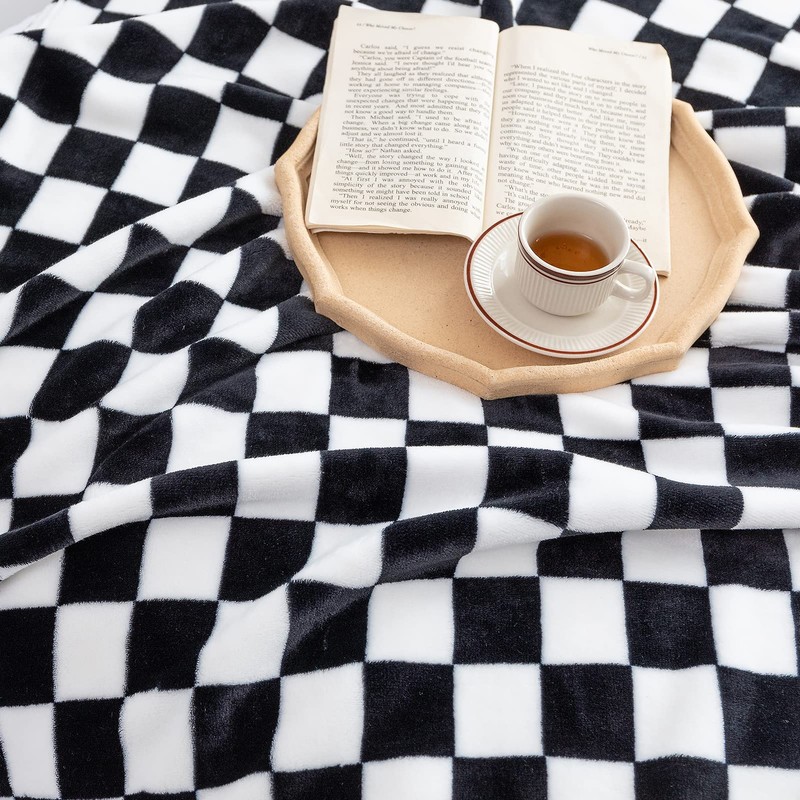 LOMAO Throw Blankets Flannel Blanket with Checkerboard Grid Pattern Soft