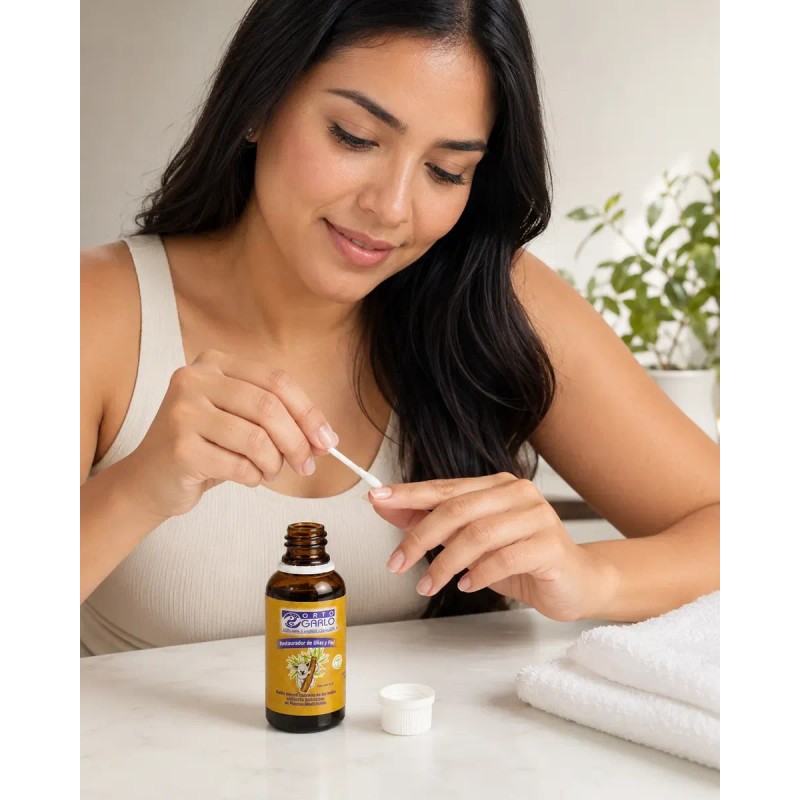 Aceite Árbol De Tea Tree Restaurador Uñas Y Piel Natural