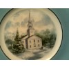 RHTF VTG 1974 AVON CHRISTMAS PLATE COUNTRY CHURCH -NEW IN