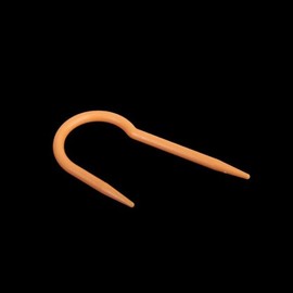 Cabilock 4pcs jumbo cable- needle u shape cable needles sewing crochet needles holders for knitting tapestry yarn needles plastic cable needle u knitting cable needles looper giant