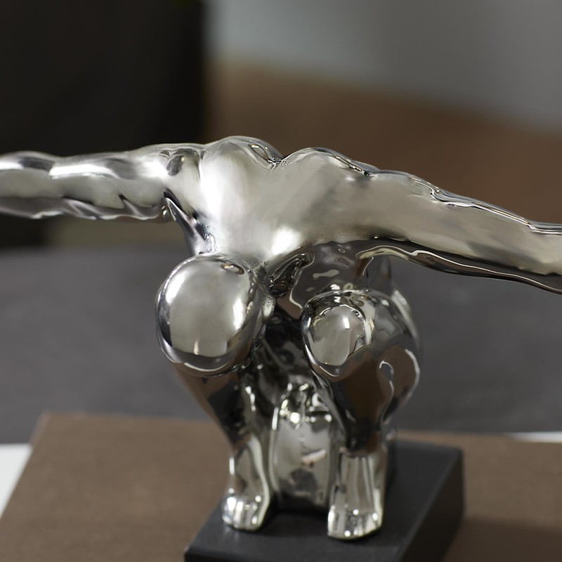 Deco 79 Porcelain Ceramic Diver Decorative Sculpture Home Decor Statue,