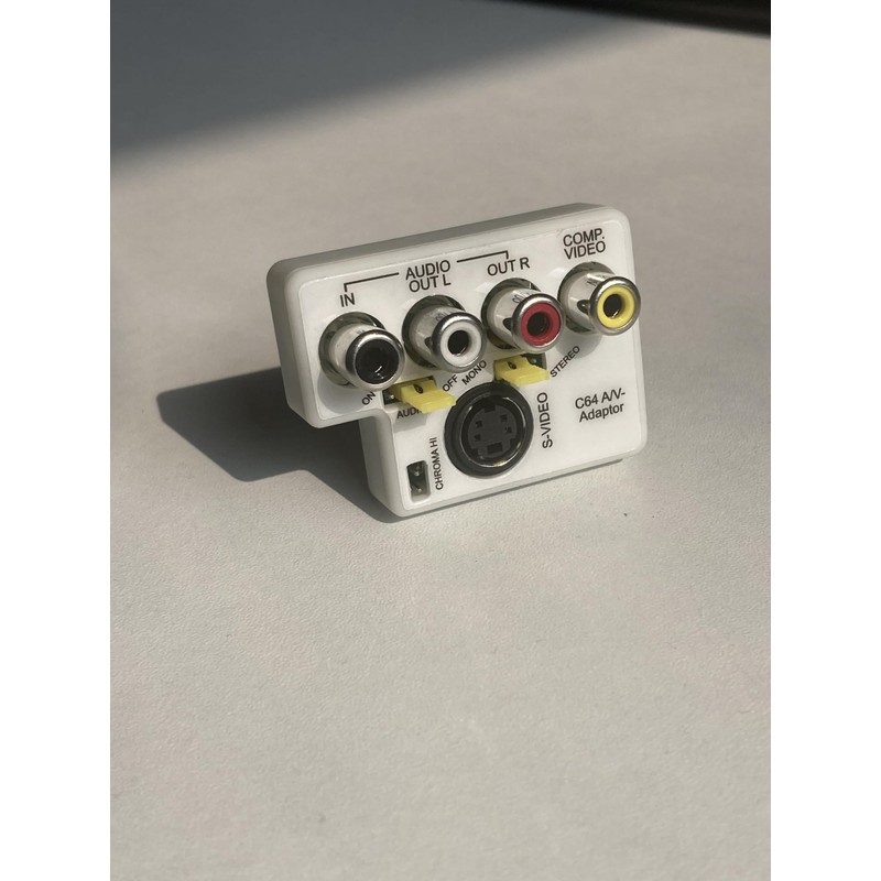HoneyLans Commodore 64/128 AV Adaptor - S-Video Composite & 2ch