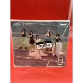 LE SSERAFIM - UNFORGIVEN - CD (K-POP) W/ LIMITED PHOTO CARD   NEW/SEALED