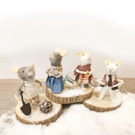 Country Family - 4 pc set - Hanging Ornaments 2024 NEW