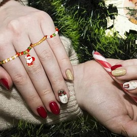 4Pcs Christmas Rings for Girls Elastic Santa Deer Gift Rings Sacking Finger Rings Gift for Women (B: Santa rings)