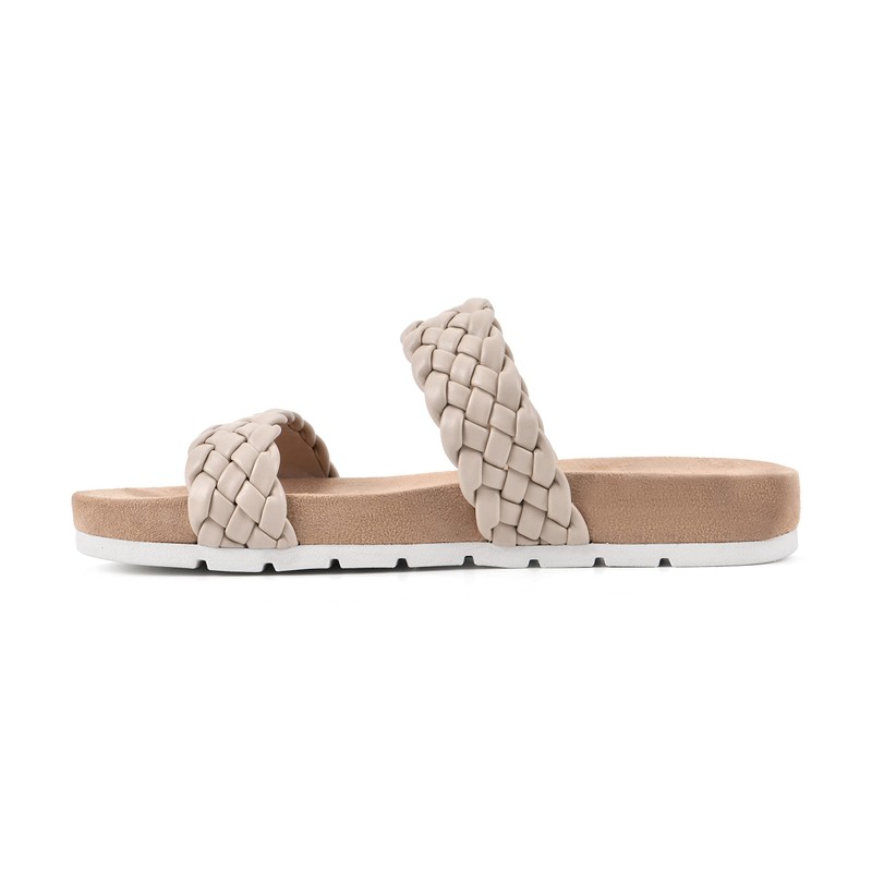 CLIFFS BY WHITE MOUNTAIN Truly Women's Slide Sandal, Beige/Smooth, 9