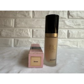 Too faced born this way matte 24 hour undetectable longwear foundation ,snow,1oz