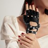Guantes Punk de Medio Dedo con Remaches – Healeved Y260O03V06YI2