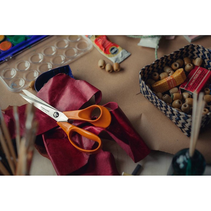 Fiskars Universal Scissors For Right Handed Users, Total Length: 21