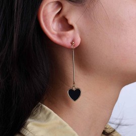 Cybche Vintage Long Love Heart Dangle Earrings Black Heart Earrings Black Enamel Heart Drop Earrings Gold Heart Statement Earrings Jewelry for Women