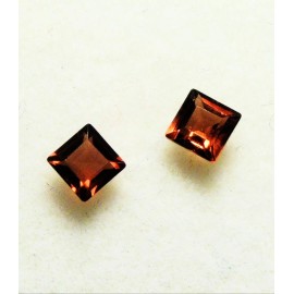 VERY NICE 3 mm SQUARE CUT MOZAMBIQUE GARNET GEMSTONE TWO PIECE LOT