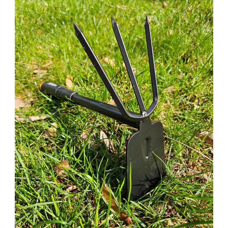 Mivos Double Hoe for the Garden with Triangle Steel –
