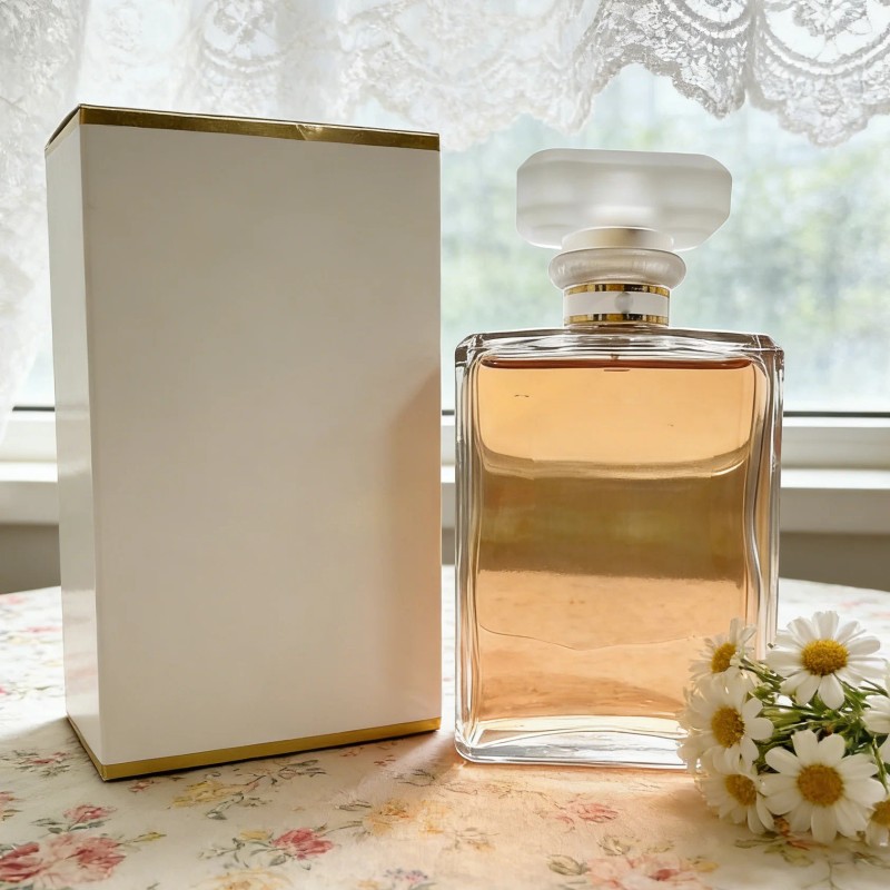 Women's Eau De Parfum 100ml, Floral Woody Scent, Luxury Square