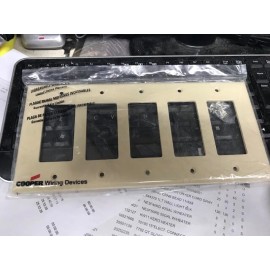 GFI 5 OUTLET ELECTRICAL DECORATOR SWITCH OR  GFI COVER IVORY