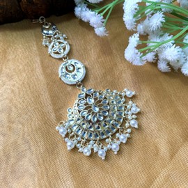 I Jewels - Boda india chapada en oro de Bollywood Kundan & Pearl hecha a mano Maang Tikka para mujeres/niñas (T2134W), No es una piedra preciosa