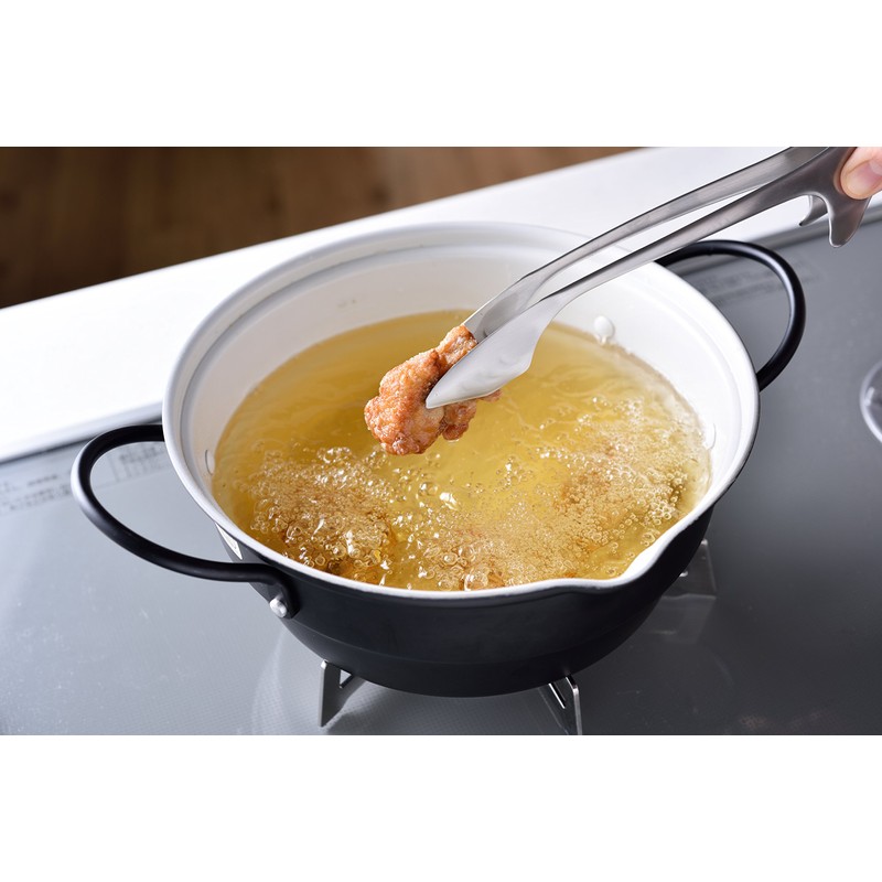KEVNHAUN Kevinhown good for rotisseries. Stainless steel tongs that don't