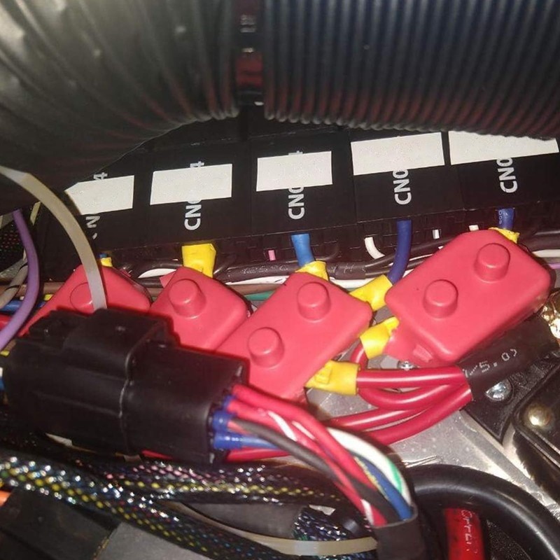 GLOSO E511 Stud Type Circuit Breakers, No Bracket, Auto Reset