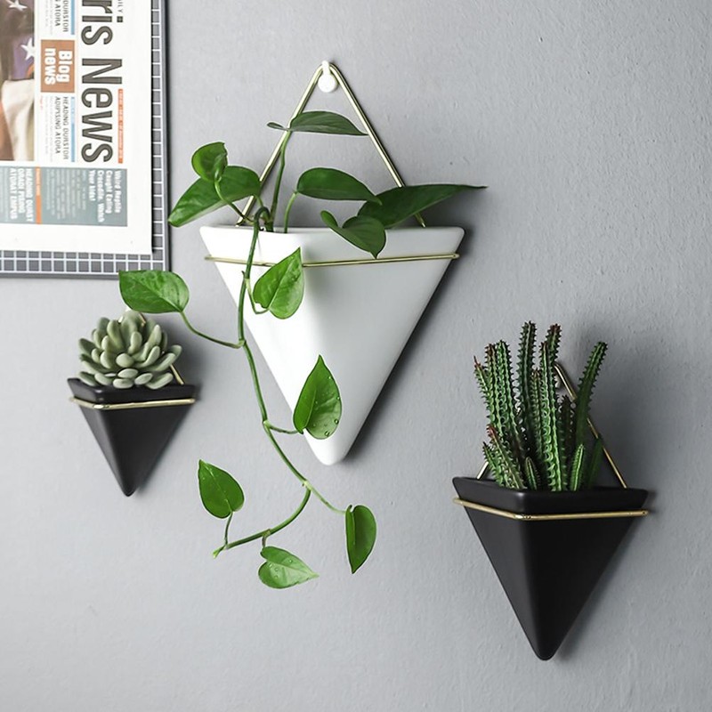 2Pcs Nordic Ceramic Wall Planter Triangular Mini Succulent Planter Hanging