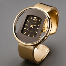 Elegant Casual Quartz Bracelet Watch with Large Golden Dial Alloy Band & Case, Square Bezel, Date DisplayColor: Rose Golden